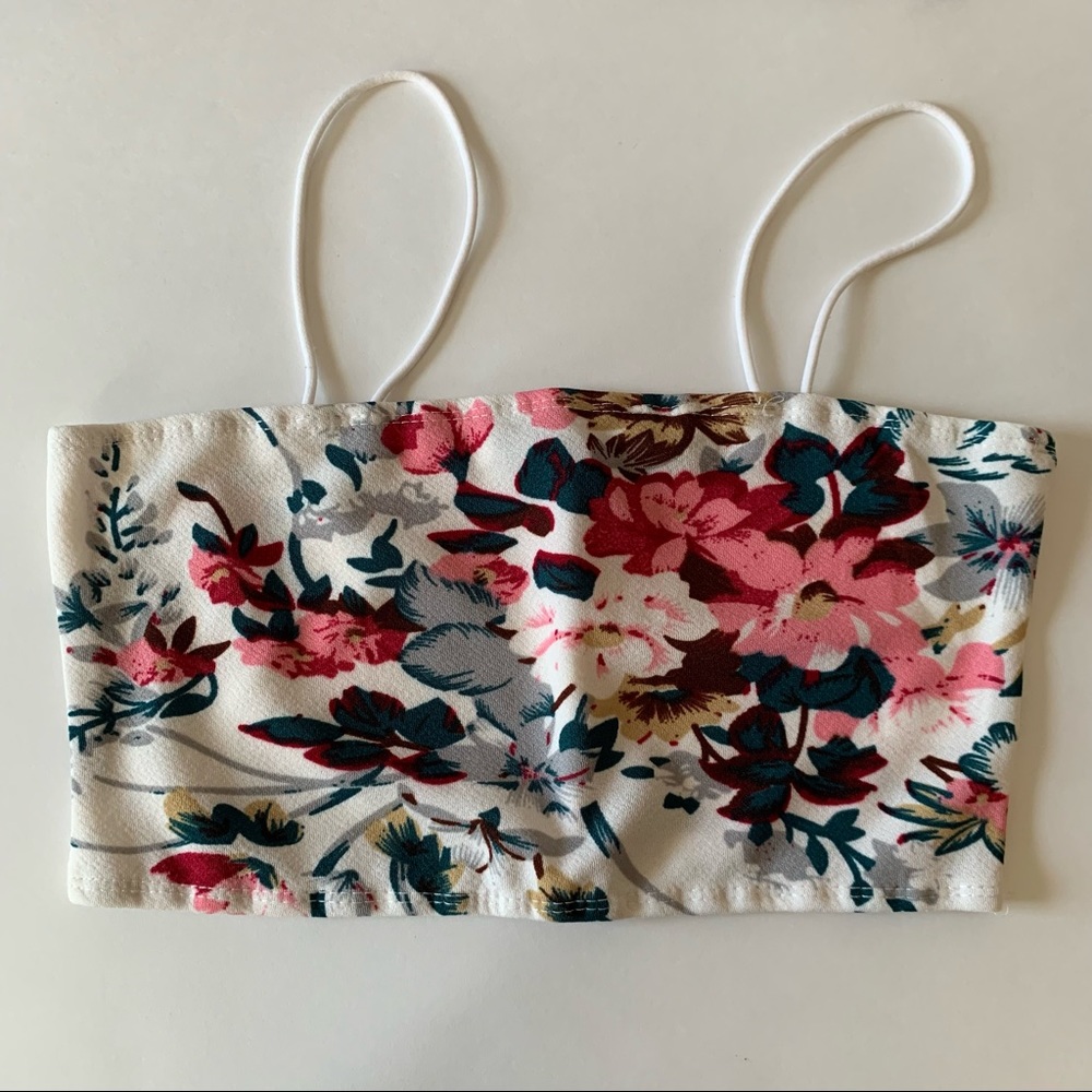 Floral Cropped Cami - Picture 2 of 9